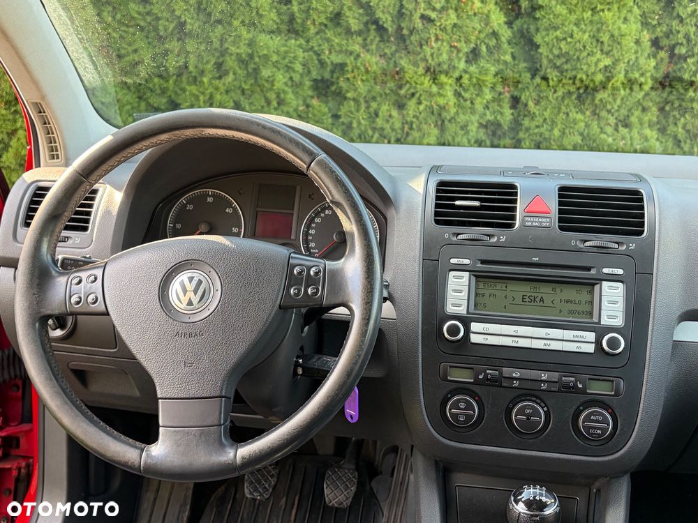 Volkswagen Golf 2.0 TDI Trendline - 11