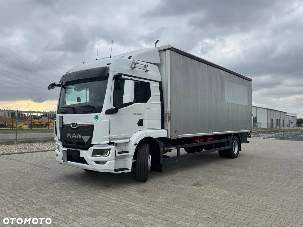 MAN 18.320/ 2020r/ 320Tykm/ 19 PALET/ 9800kg ŁADOWNOŚĆ / SERWISOWANY/ NISKI PRZEBIEG/ WINDA/  SPROWADZONY SERWIS NIEMCY - 4