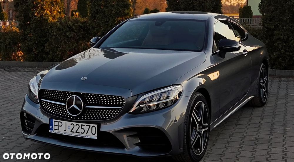 Mercedes-Benz Klasa C 180 AMG Line - 15