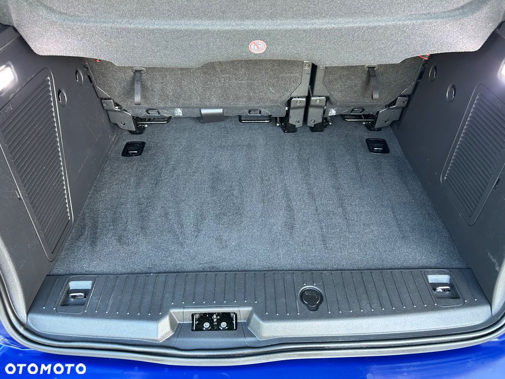 Ford Tourneo Connect 1.0 EcoBoost Start-Stop Titanium - 28