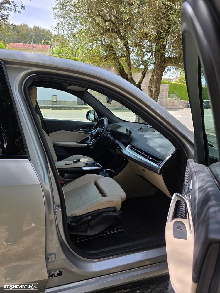 BMW iX1 xDrive30 Pack Desportivo M - 9