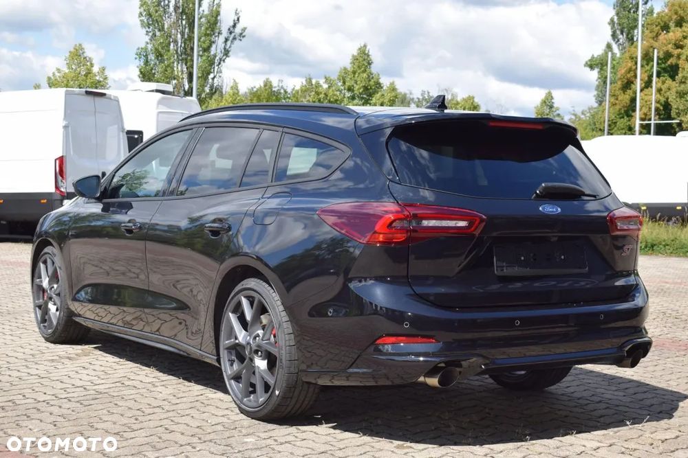 Ford Focus 2.3 EcoBoost ST X - 4
