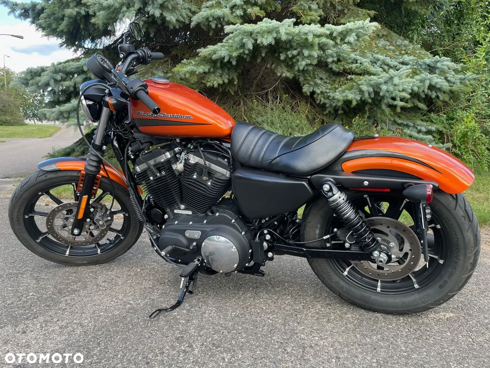 Harley-Davidson Sportster Iron 883 - 1