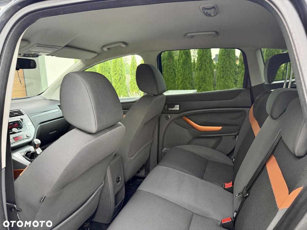 Ford Kuga 2.0 TDCi 4x4 Trend - 18