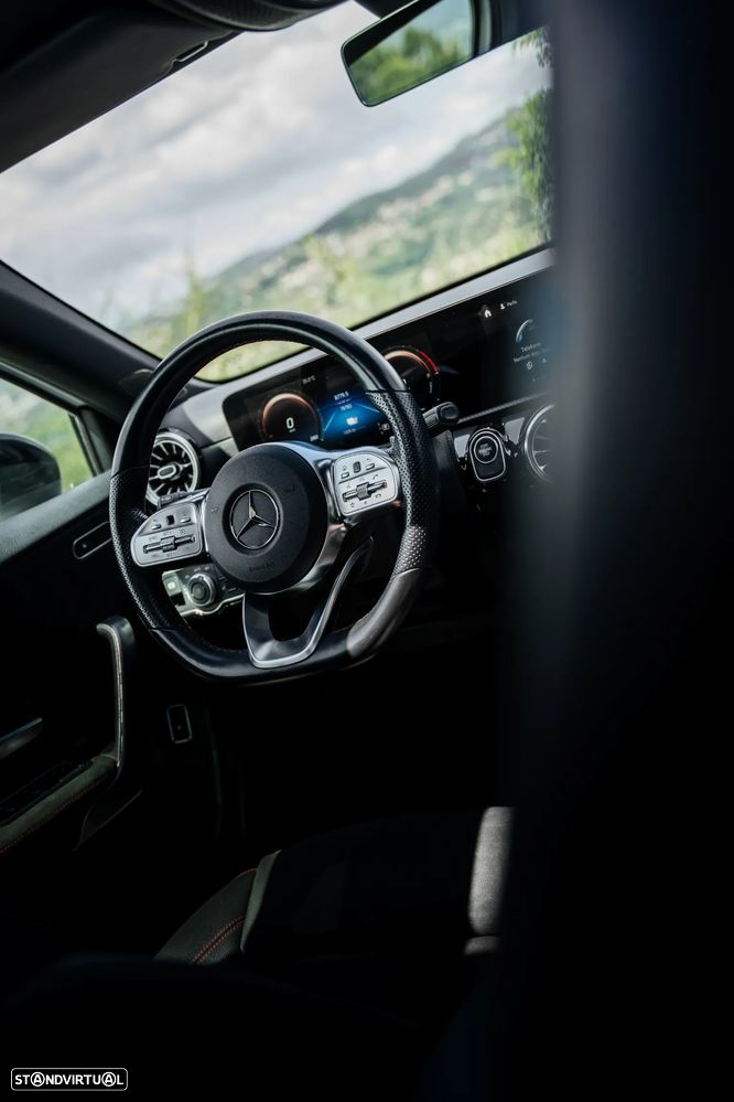 Mercedes-Benz A 250 e 8G-DCT AMG Line - 27