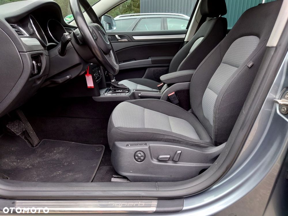 Skoda Superb 2.0 TDI Elegance DSG - 15