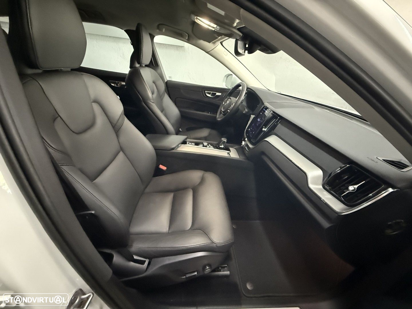 Volvo XC 60 2.0 B4 Core - 10