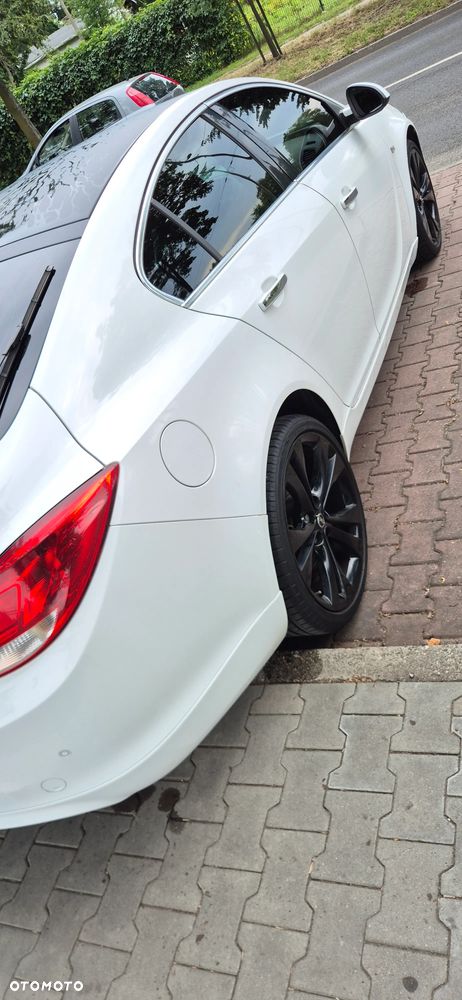 Opel Insignia 2.0 CDTI 4x4 - 11