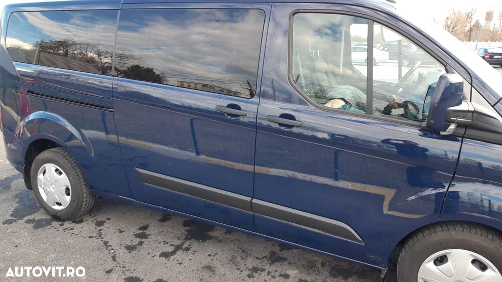 Ford Transit Custom Kombi 320 2.0 EcoBlue 130 CP L2H1 Trend Aut. - 4