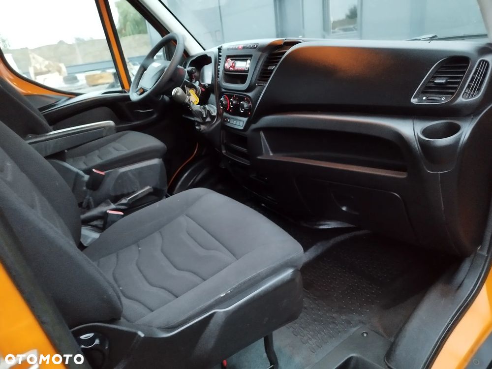 Iveco 35C15 - 15