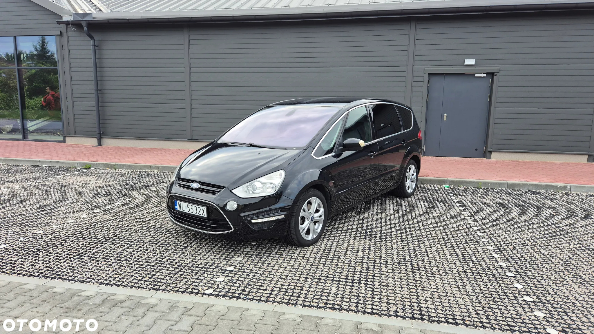 Ford S-Max 2.0 TDCi DPF Titanium - 4