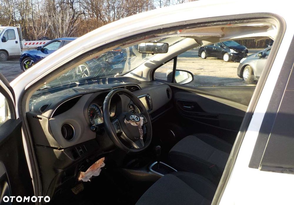 Toyota Yaris - 26