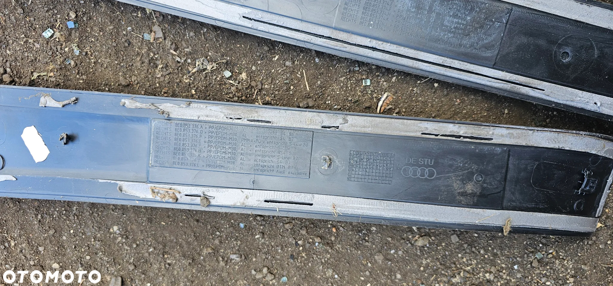 Listwy wewnętrzne progowe Audi RS4 B7 komplet - 8