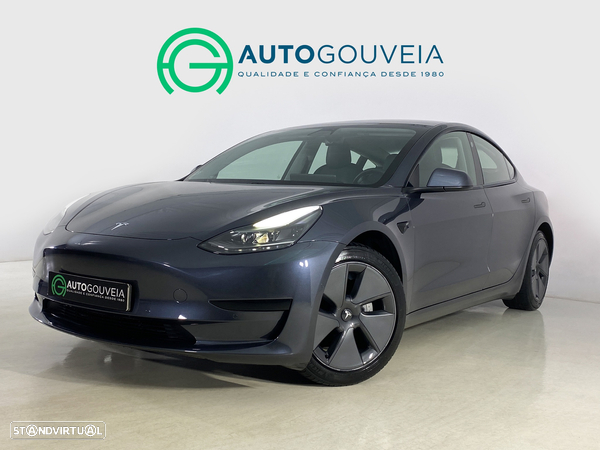 Tesla Model 3 Tração Traseira