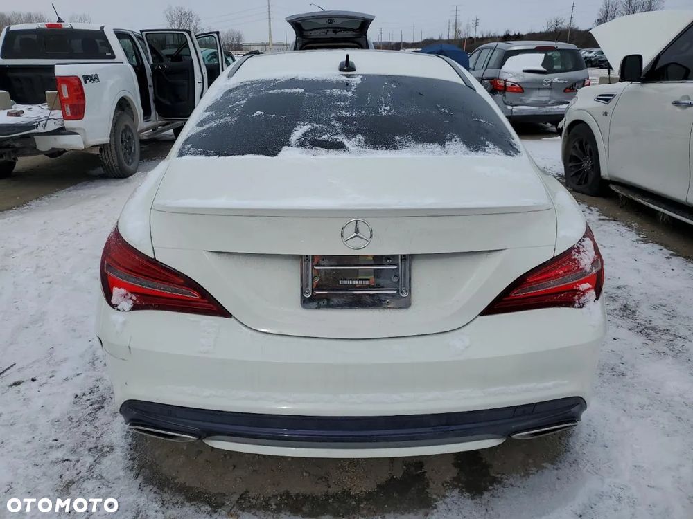 Mercedes-Benz CLA 250 4-Matic - 6