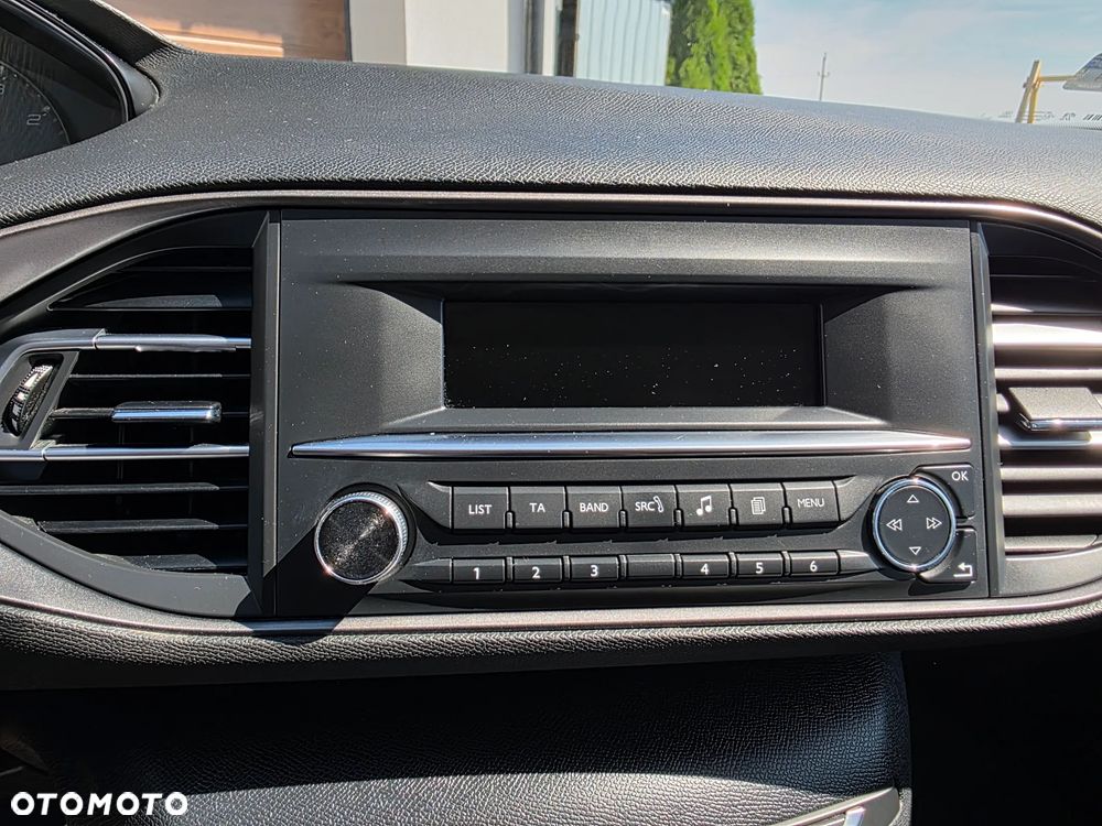 Peugeot 308 1.2 VTi/PureTech Active - 28