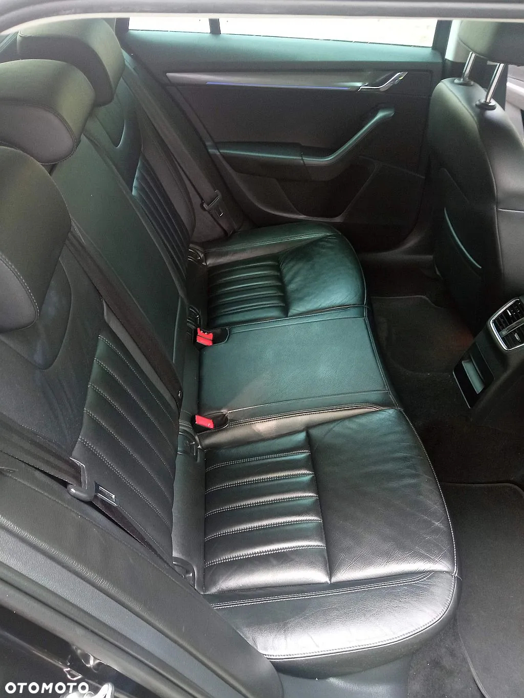 Skoda Octavia Combi 1.6 TDI DSG Style - 14