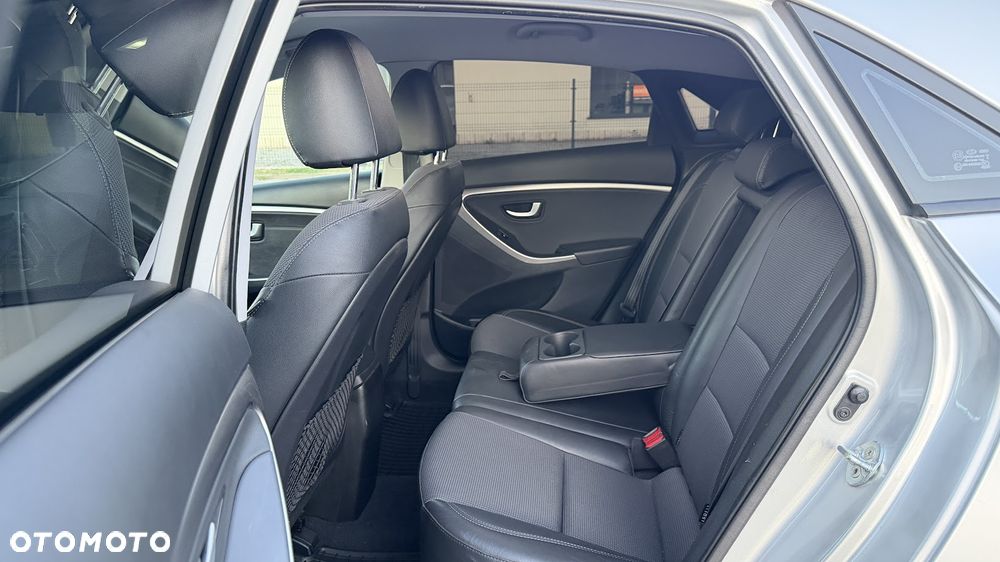 Hyundai i30 1.4 Base - 18