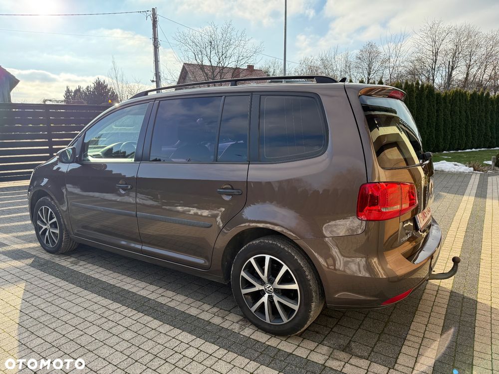 Volkswagen Touran 1.6 TDI DPF BlueMotion Technology Highline - 15