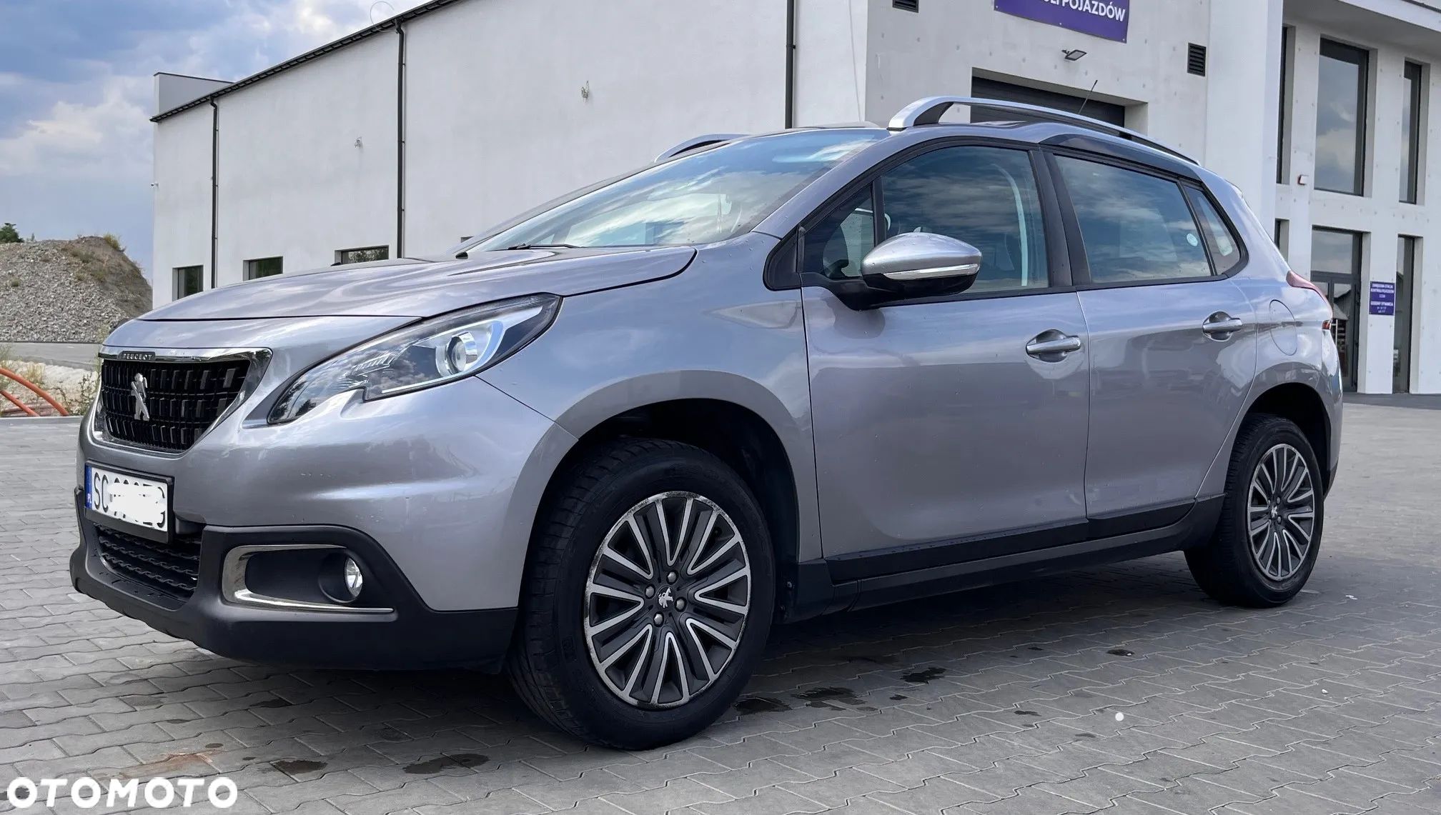 Peugeot 2008 - 1