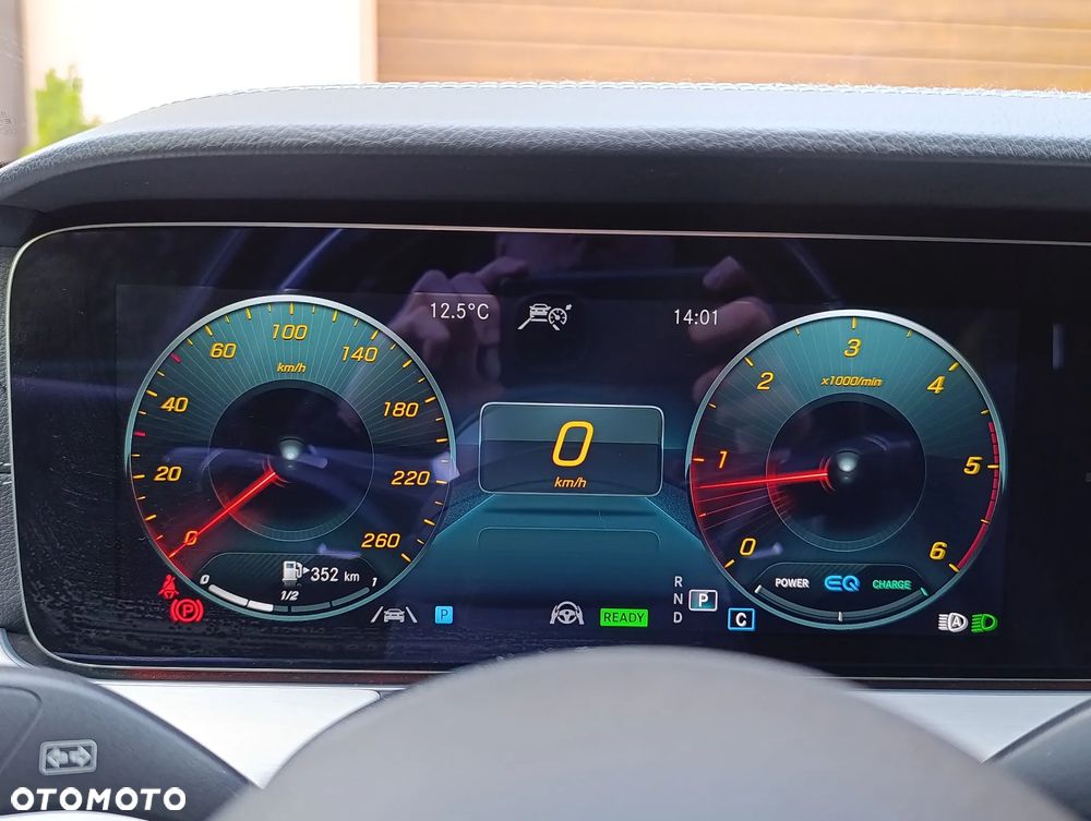 Mercedes-Benz Klasa E 300 d 4Matic 9G-TRONIC AMG Line - 23