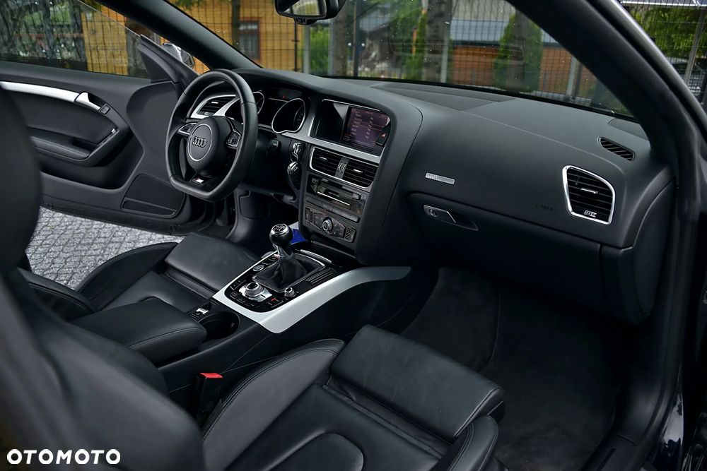Audi A5 Cabrio - 32