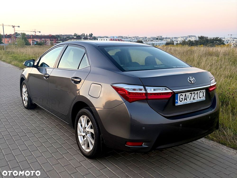 Toyota Corolla 1.6 Comfort - 4