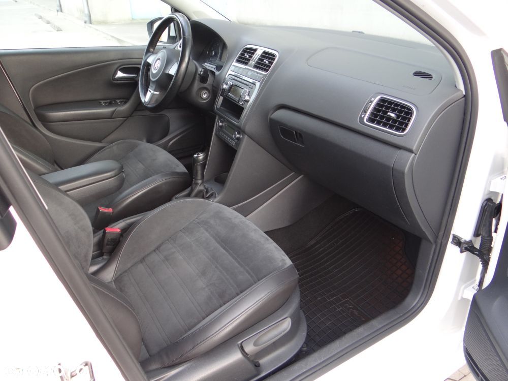 Volkswagen Polo - 36