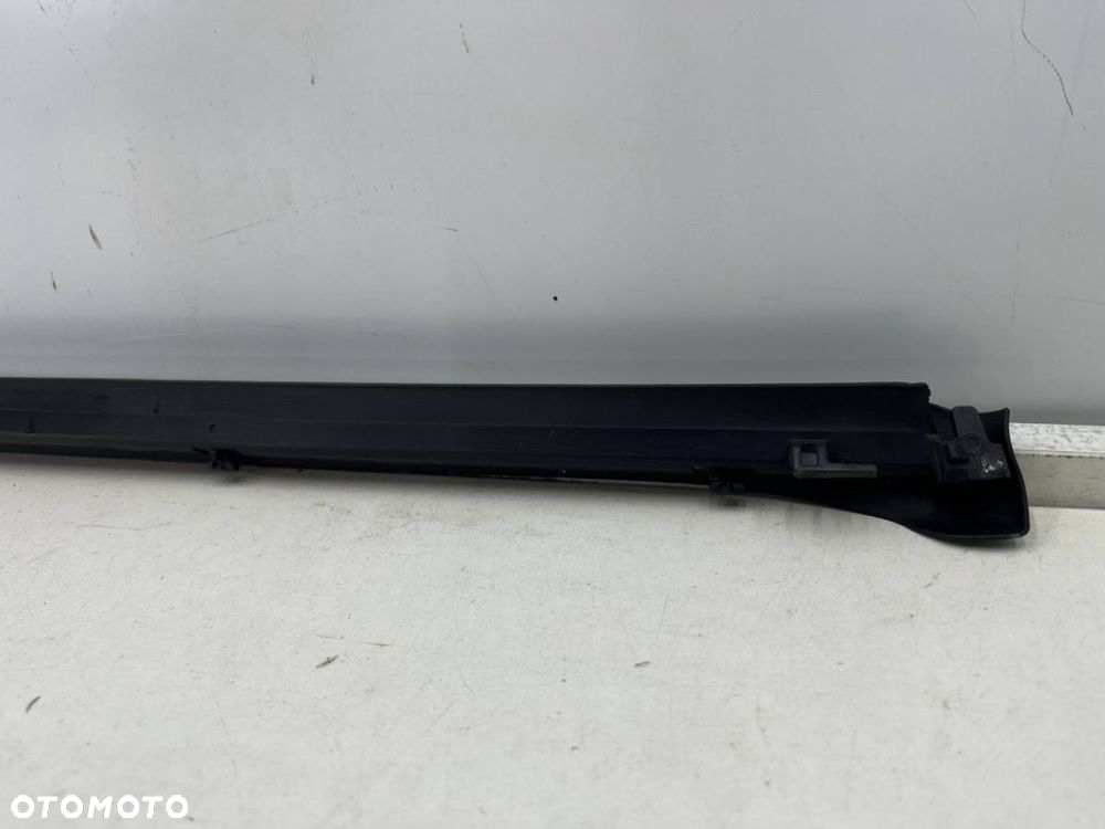 Listwa Porsche Panamera II 971 16-23r. lewa przednia dolna listwa zewnętrzna drzwi uszczelka - 7
