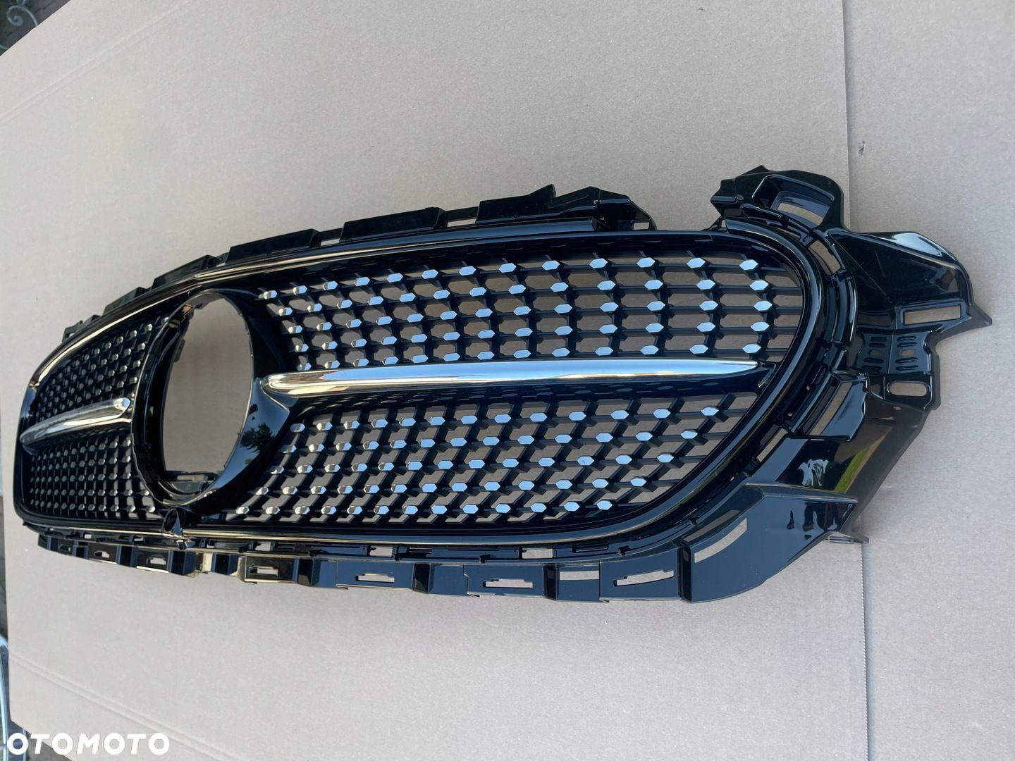MERCEDES E-KLASA W213 W238 LIFT AMG GRILL ATRAPA - 2
