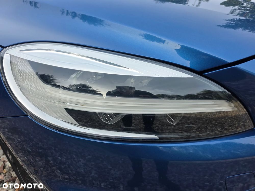Volvo V40 T3 Drive-E R-Design Momentum - 18