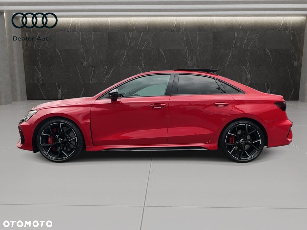 Audi RS3 Limousine - 8