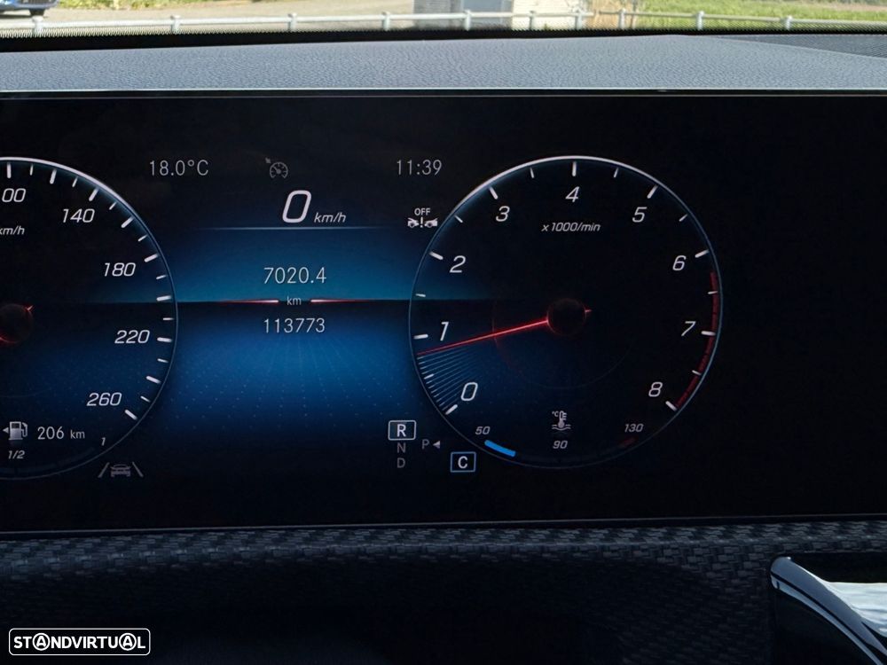 Mercedes-Benz A 180 7G-DCT Special Edition - 21