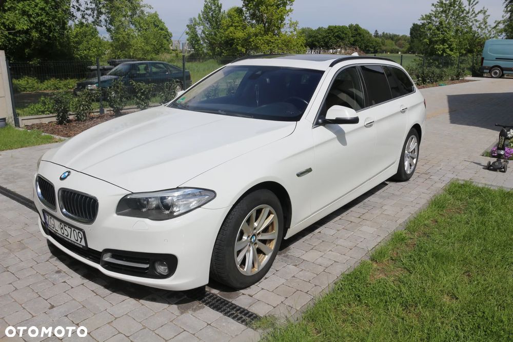BMW Seria 5 525d Luxury Line - 9