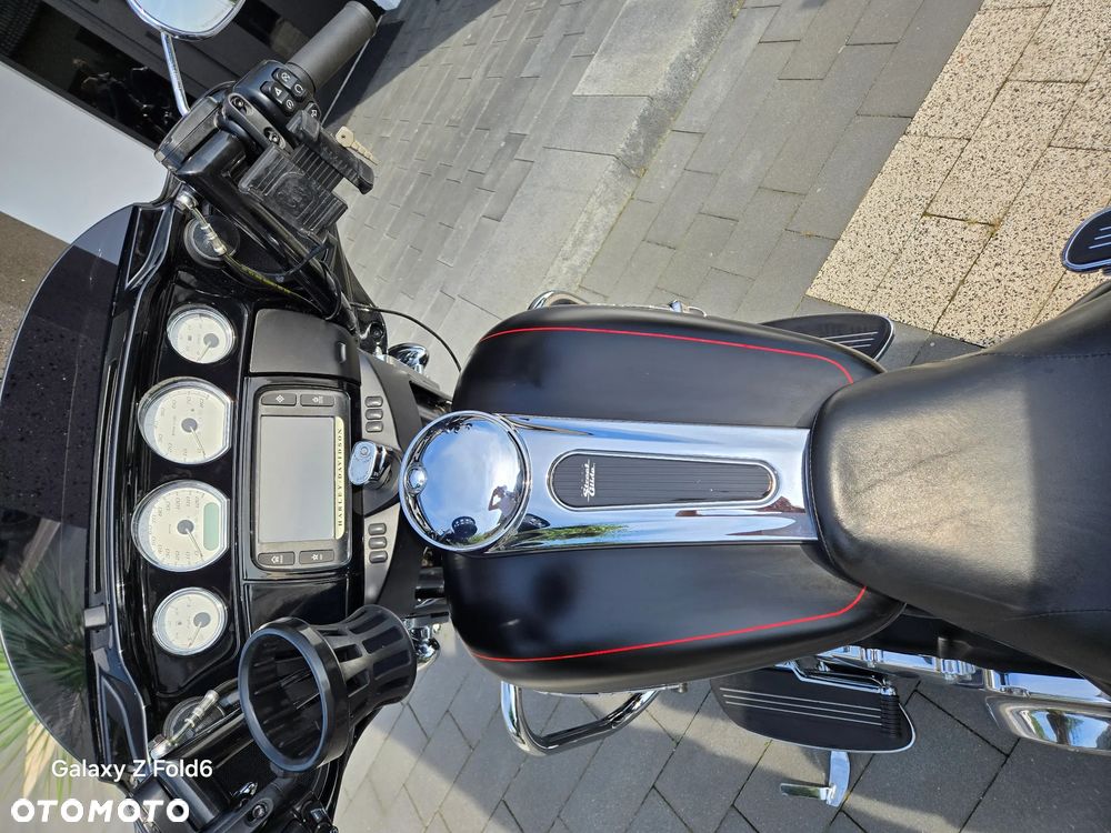 Harley-Davidson Touring Street Glide - 16