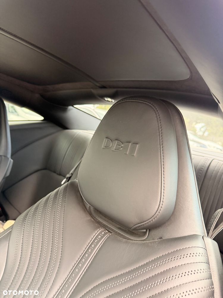 Aston Martin DB11 - 21