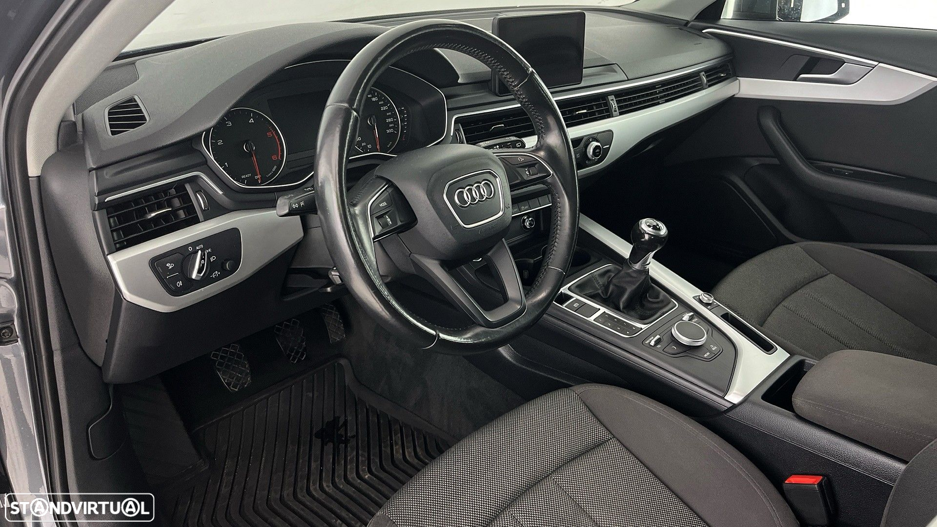 Audi A4 Avant 2.0 TDI Advance - 26