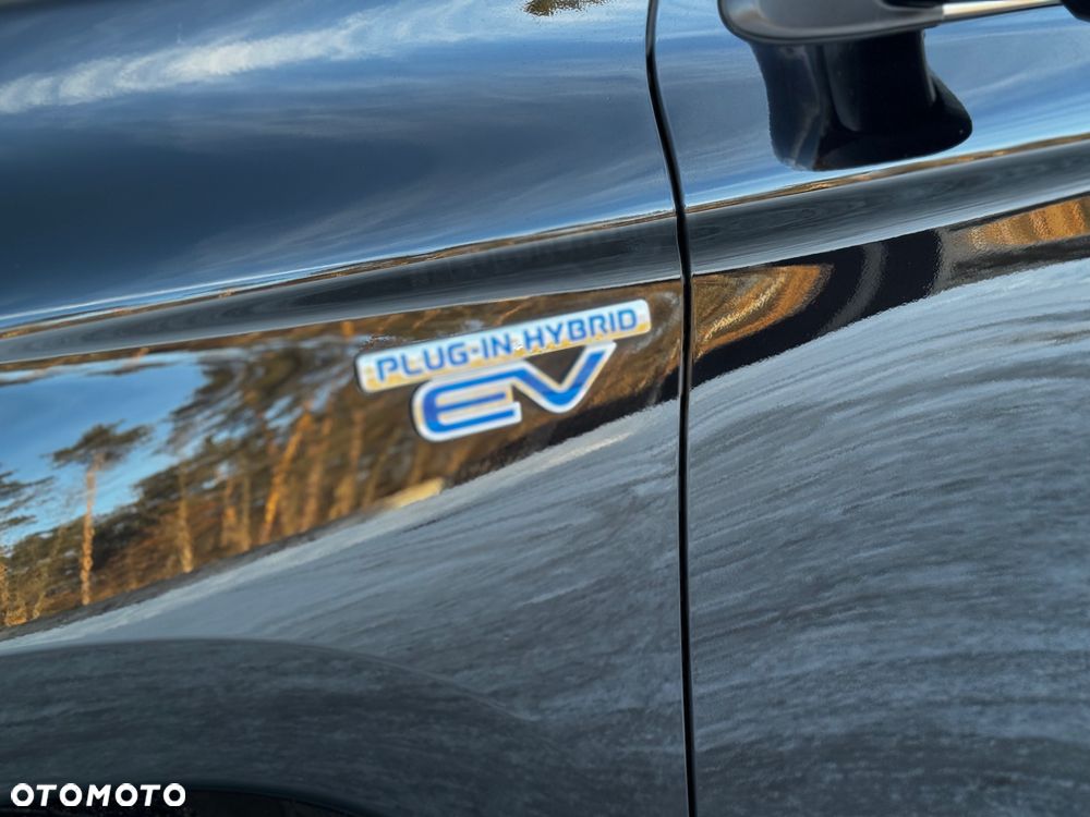 Mitsubishi Outlander 2.0 4WD Top - 10