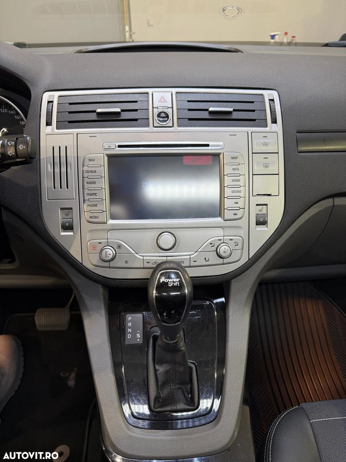 Ford Kuga 2.0 TDCi 4WD Powershift Titanium - 15