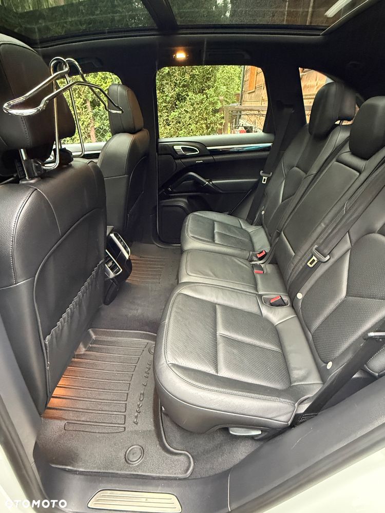 Porsche Cayenne - 11