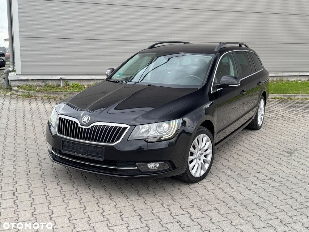 Skoda Superb 2.0 TDI Elegance DSG - 2
