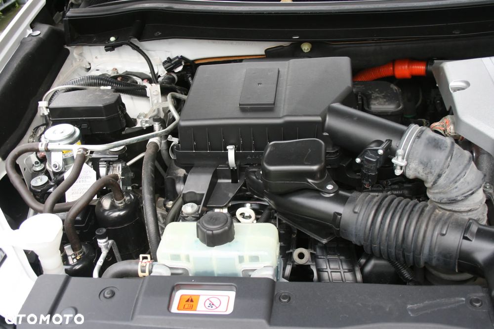 Mitsubishi Outlander Instyle + - 10