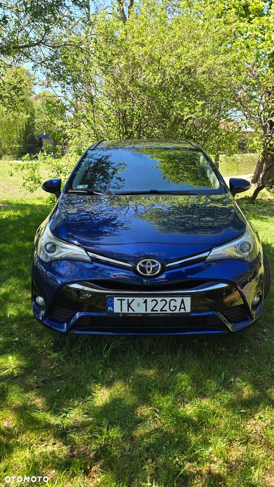 Toyota Avensis - 8