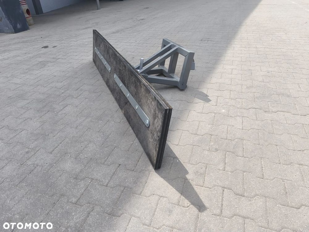 OKAZJA! RATY 0%! Zgarniacz do obornika 240 cm, ładowarka JCB, New Holland, Manitou, Claas, Dieci, Merlo, John Deere - 6