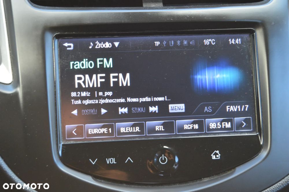 Chevrolet Trax 1.6 LT - 23