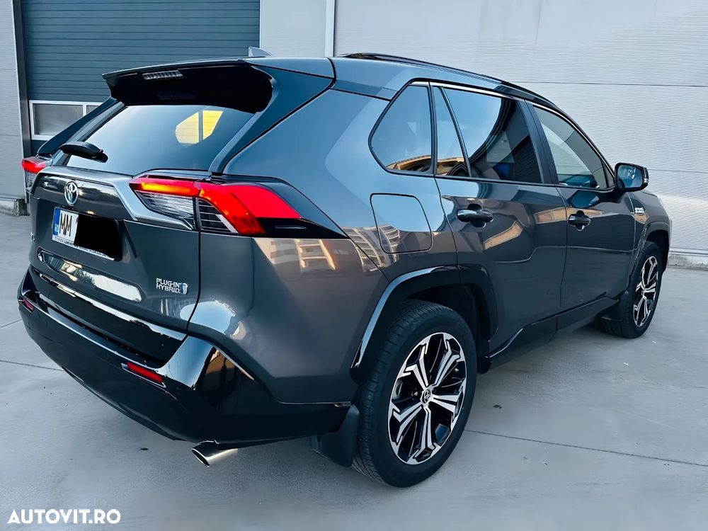 Toyota RAV4 - 5