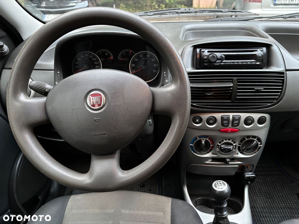Fiat Punto - 8