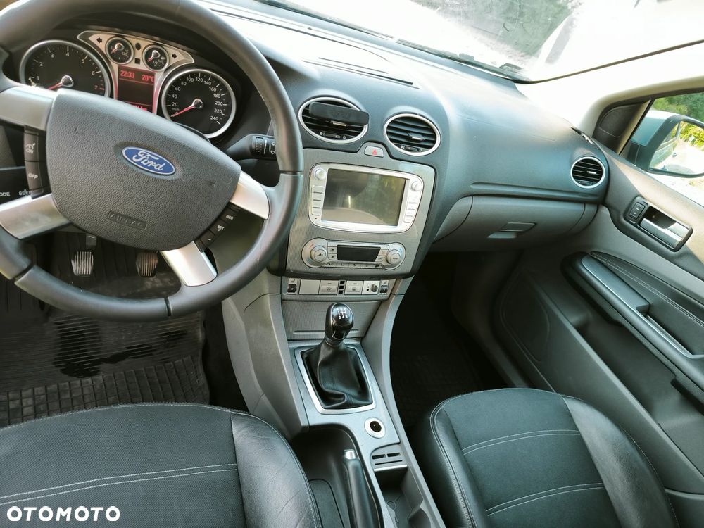 Ford Focus 1.6 Ti-VCT Titanium - 14