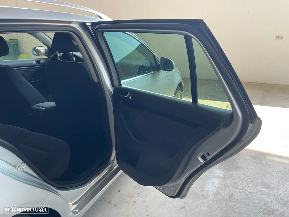 VW Golf 1.6 TDi Confortline - 15