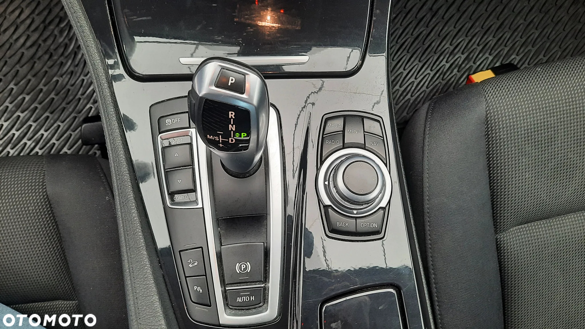BMW Seria 5 525d xDrive - 12